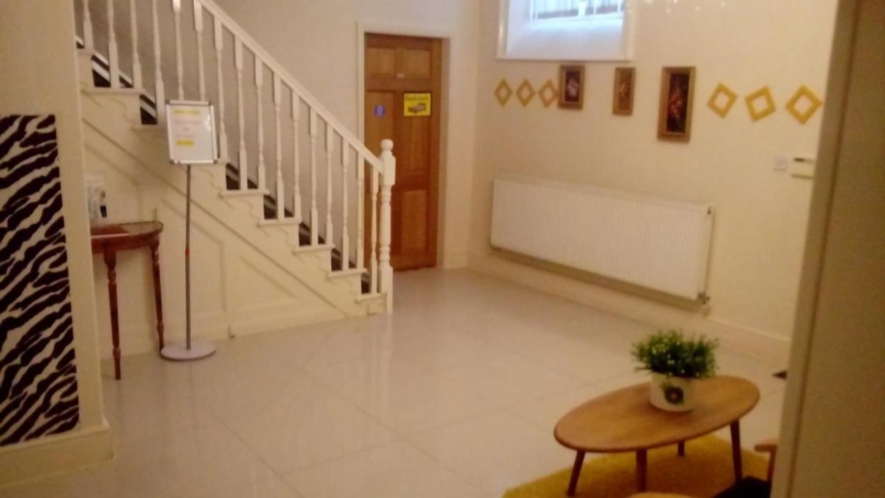 Carer 4 You Residential Home Upholland Exterior foto